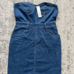 Mebon strapless denim dress!